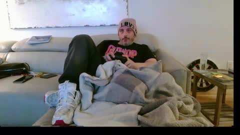 nassobout online show from February 16, 10:32 pm