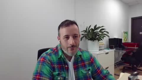 nassobout online show from October 10, 9:18 pm