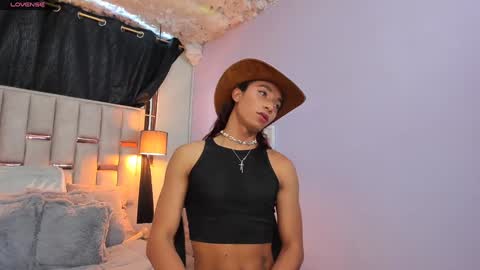Snapshot of nathan_smithh chatting on January 31, 7:51 pm nathan smithh online show from January 31, 7:51 pm