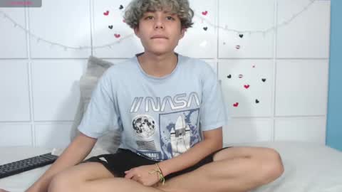 Snapshot of nathanbell1 chatting on September 26, 12:41 am nathanbell1 online show from September 26, 12:41 am