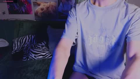 N A T H AN online show from December 2, 2:31 pm