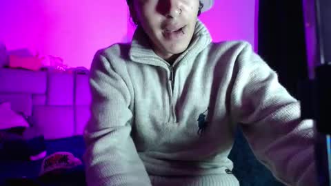 Im Nayton online show from November 4, 10:38 am