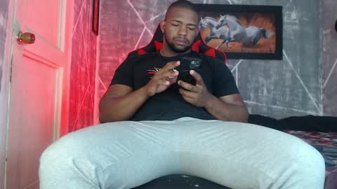 negritomeloso_k18 online show from October 6, 12:54 pm