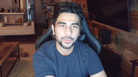 neil online show from August 10, 4:07 am