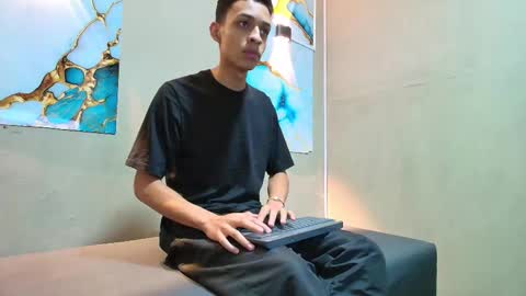 NEITHAN online show from October 20, 4:22 pm
