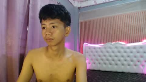 Ethan online show from June 18, 10:04 pm