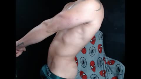 neuttron online show from April 10, 3:19 pm