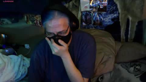 Snapshot of newstylebc chatting on December 3, 2:12 am cristian online show from December 3, 2:12 am