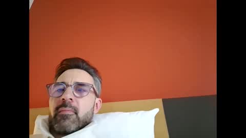 nicefrenchguy79 online show from March 16, 2:10 pm