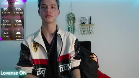 Nick  online show from April 16, 8:09 pm