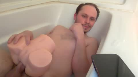 Snapshot of nickkle chatting on January 17, 8:04 pm Nickleee online show from January 17, 8:04 pm