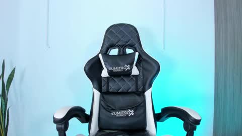 Nicky  online show from September 10, 1:21 pm