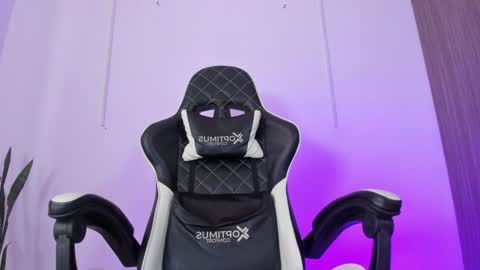 Nicky  online show from September 11, 2:49 pm