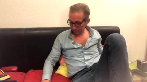 Snapshot of nico181969 chatting on January 3, 12:43 am Nico online show from January 3, 12:43 am