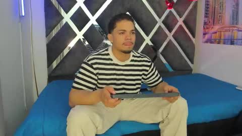 nico_blaze7 online show from November 18, 12:31 pm