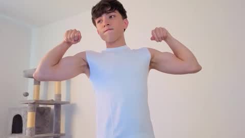 Nicolas online show from February 3, 8:03 pm