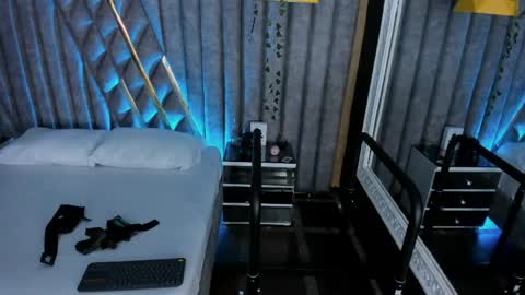 Nicolai online show from April 13, 12:39 pm