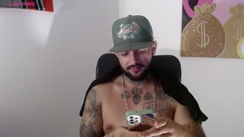 nicolas online show from January 28, 4:18 am