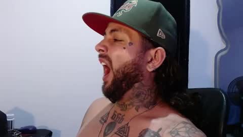 nicolas online show from December 27, 2:04 am