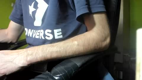 L. Nicolas online show from April 4, 5:15 am