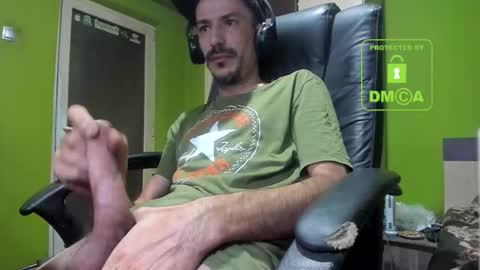 L. Nicolas online show from October 18, 6:18 am