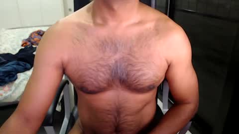 Snapshot of night_rider09711 chatting on December 13, 4:27 pm night_rider09711 online show from December 13, 4:27 pm