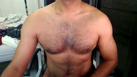 Snapshot of night_rider09711 chatting on December 8, 6:54 am night_rider09711 online show from December 8, 6:54 am