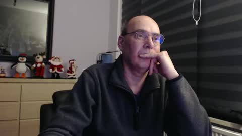 nightkeeper63 online show from December 21, 12:07 am