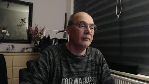 nightkeeper63 online show from April 18, 11:26 pm