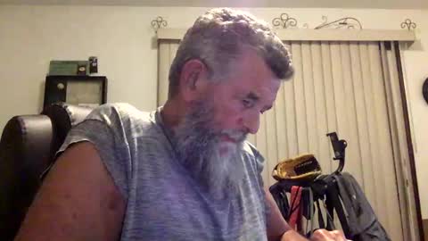 nightmoves1970 online show from September 22, 2:44 am