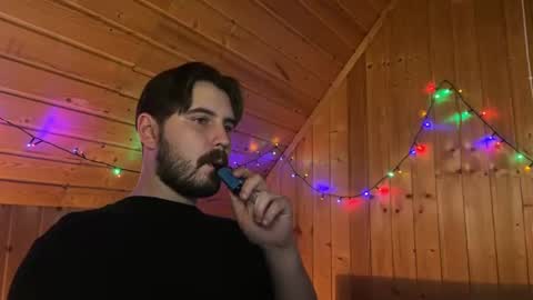 Snapshot of nikbusiness chatting on December 12, 11:36 pm Nick online show from December 12, 11:36 pm