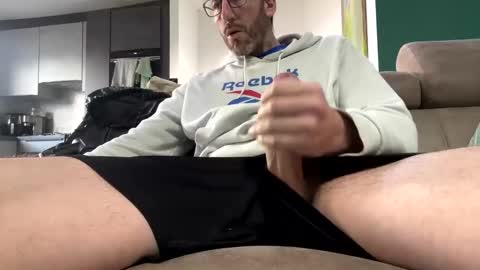 Niko online show from March 28, 9:31 am