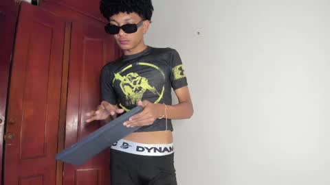 Nilx Jhon and Addam online show from February 11, 9:25 pm