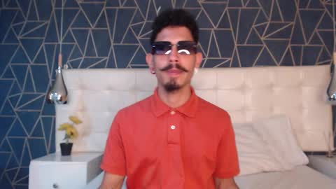 Noah online show from February 16, 8:07 pm