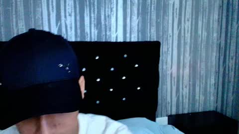 noah_blackk online show from February 5, 2:02 pm