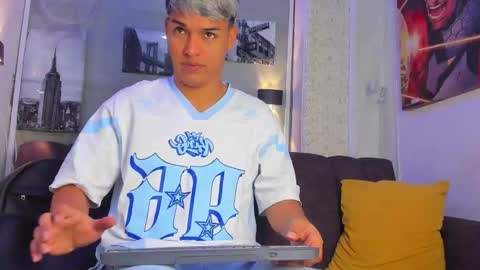 noah online show from January 6, 12:42 pm