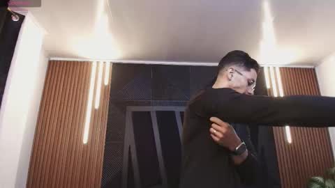 Noah online show from February 3, 12:10 pm