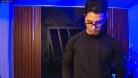 Noah online show from January 8, 11:26 am