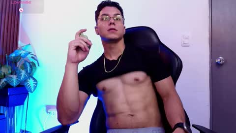 Noah online show from February 7, 12:23 pm