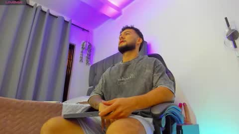 NOAH online show from February 3, 1:03 am