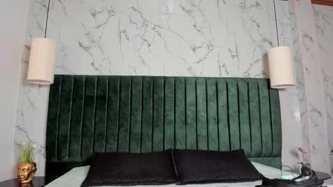 noah_dupont_ online show from January 19, 11:45 am