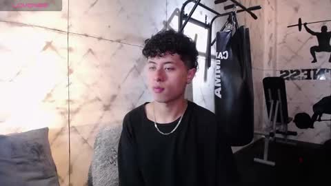 noah_dupont_ online show from February 24, 12:06 pm