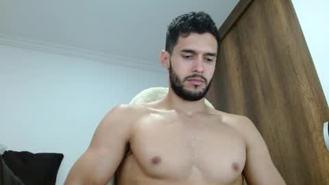 Snapshot of noah_jhonsonn chatting on March 2, 1:20 pm Noah online show from March 2, 1:20 pm