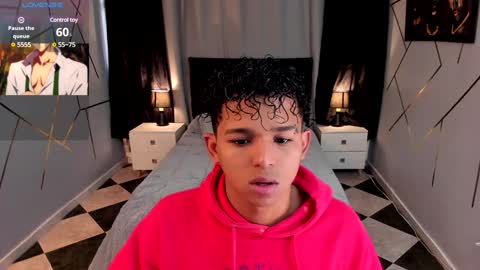 noah_smith04 online show from January 22, 12:38 pm