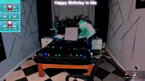 noah_smith04 online show from December 18, 11:34 am