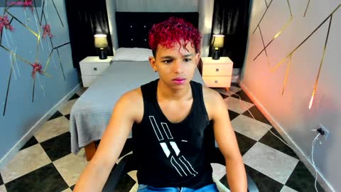 noah_smith04 online show from December 7, 12:13 pm