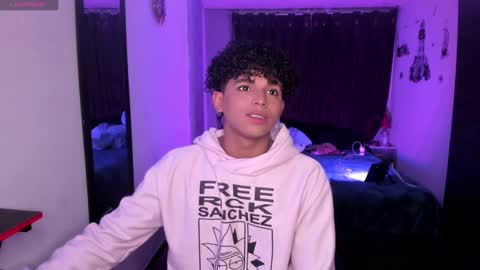 noah_smith04 online show from September 12, 5:40 am