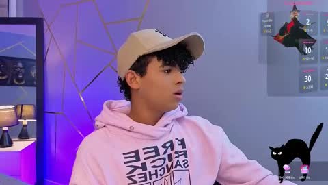 noah_smith04 online show from October 27, 3:14 pm