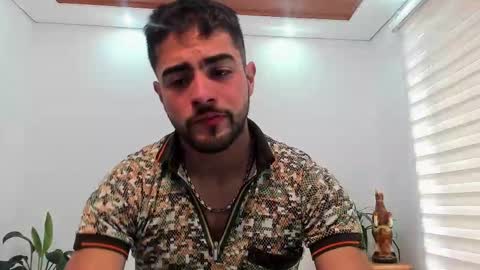 LIAM- noah online show from November 11, 1:27 pm