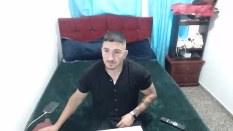 noahmurillo online show from March 29, 10:54 pm